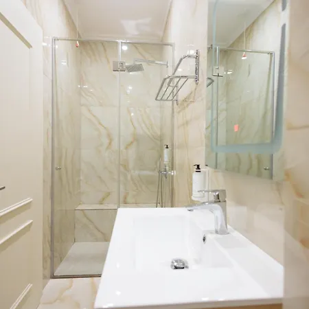 호텔 Ufo Boutique 티라나