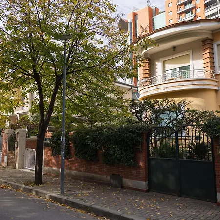 Ufo Boutique Otel Tiran