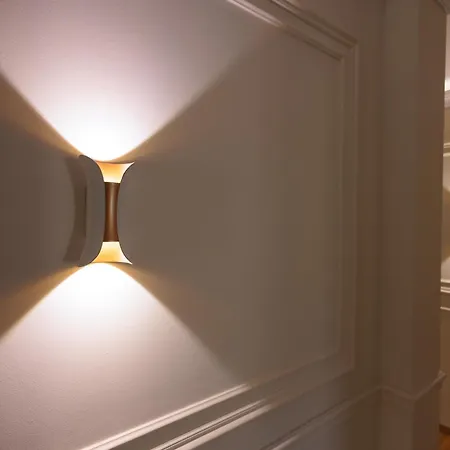 Ufo Boutique 3* Tiran