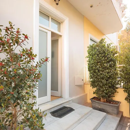 Ufo Boutique 3* Tiran